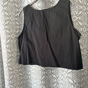 Black Women's Sleeveless Crop Top - Classic Tank